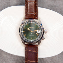 Load image into Gallery viewer, Seiko Prospex Alpinist SPB121J Automatic